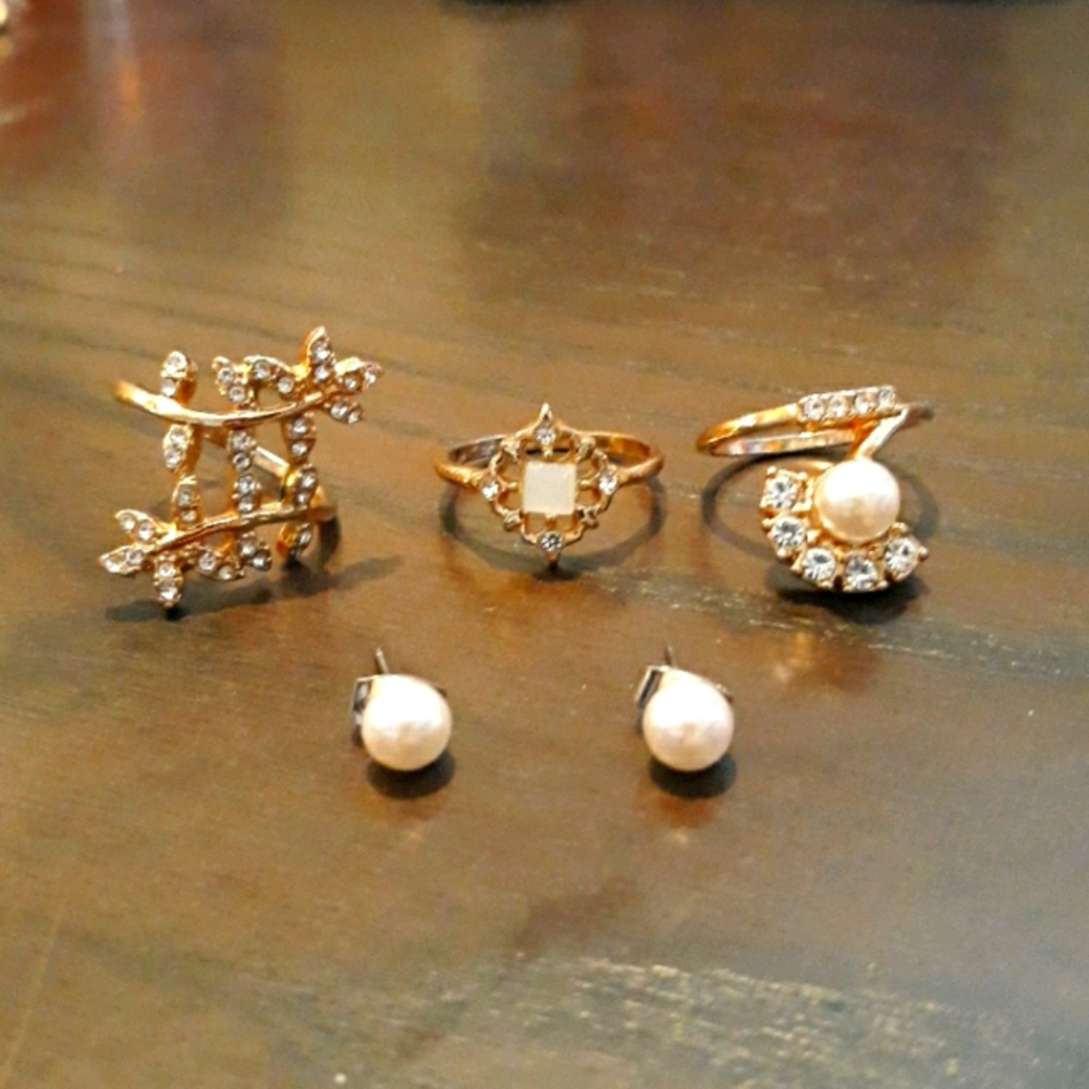 💌Pearl earrings w/ matching rings set